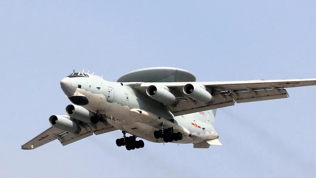 空警預(yù)警機(jī)2000，技術(shù)前沿的空中衛(wèi)士，技術(shù)前沿的空中衛(wèi)士——空警預(yù)警機(jī)2000
