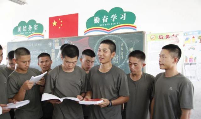 深度解析，為什么不建議報考國防科技大學(xué)，深度解析，報考國防科技大學(xué)的潛在考慮與權(quán)衡