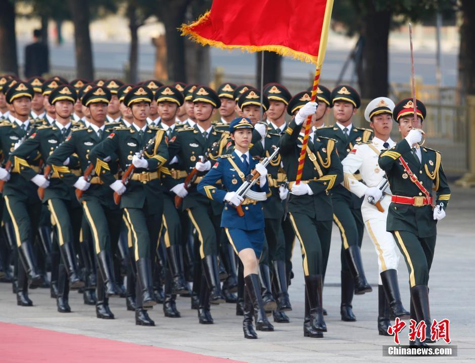 三軍儀仗隊(duì)高清大圖，展現(xiàn)榮耀與威嚴(yán)的壯麗畫(huà)卷，三軍儀仗隊(duì)壯麗畫(huà)卷，榮耀與威嚴(yán)的高清展示