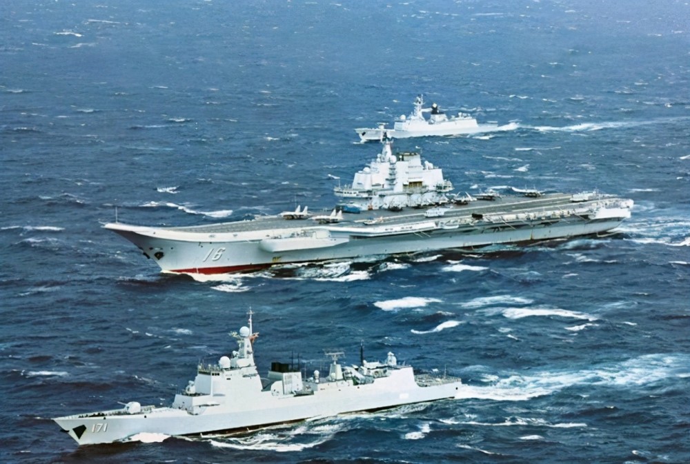 山東艦與伊麗莎白女王號(hào)，兩大戰(zhàn)艦的對(duì)比，山東艦與伊麗莎白女王號(hào)戰(zhàn)艦對(duì)比解析