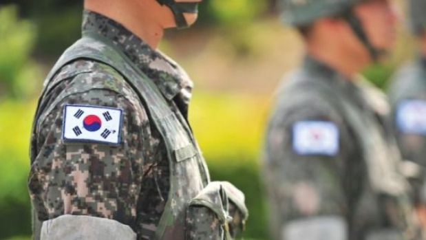 韓國(guó)服兵役是否可怕？探究真相與誤解，韓國(guó)服兵役真相探究，揭示事實(shí)與誤解的真相