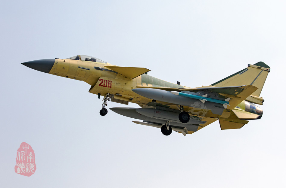 殲10的原型機(jī)是什么？深度解析中國(guó)空軍的主力戰(zhàn)斗機(jī)起源，揭秘殲10原型機(jī)，深度解析中國(guó)空軍主力戰(zhàn)斗機(jī)起源