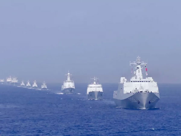 人民海軍成立70周年閱兵，輝煌成就與堅定前行，人民海軍成立70周年閱兵，輝煌成就鑄就，堅定前行展雄姿