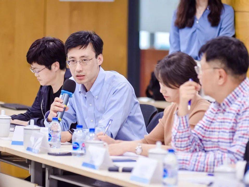 王中王一肖中持嗎？深度解析背后的故事與真相，揭秘王中王一肖背后的故事與真相，深度解析與真相探討