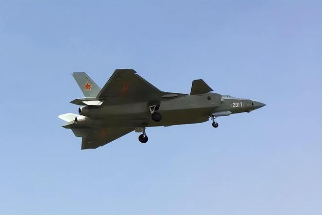 揭秘殲-22戰(zhàn)斗機(jī)的卓越性能與獨(dú)特優(yōu)勢(shì)，揭秘殲-22戰(zhàn)斗機(jī)的性能優(yōu)勢(shì)與獨(dú)特之處