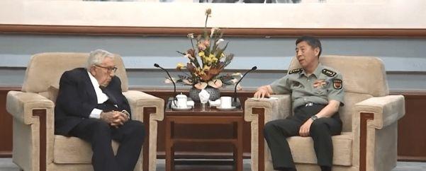 中美最新軍事新聞最新消息，全球聚焦下的軍事動(dòng)態(tài)概覽，全球關(guān)注下的中美軍事動(dòng)態(tài)，最新軍事新聞與軍事動(dòng)態(tài)概覽