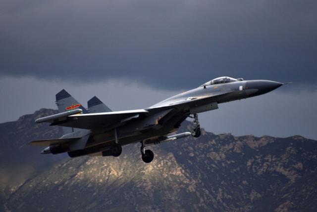 殲-11代號，揭示中國空軍強(qiáng)大戰(zhàn)斗力的象征，殲-11代號，中國空軍強(qiáng)大戰(zhàn)斗力的象征標(biāo)簽