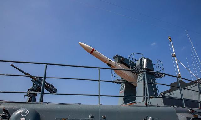 探索先進海軍力量，揭秘中國海軍的136、137、138、139驅逐艦，揭秘中國海軍先進力量，探索驅逐艦136、137、138、139系列