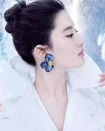 女明星排行榜，誰是最美的璀璨之星，女明星魅力排行榜，誰是最耀眼的璀璨之星？