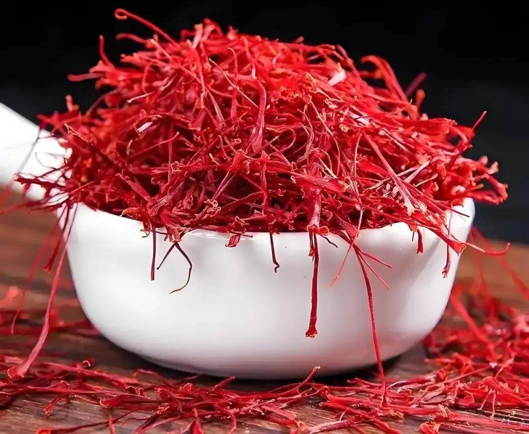 男人喝藏紅花壯陽嗎，深度解析藏紅花的功效與影響，深度解析，藏紅花對男性壯陽功效及影響探討