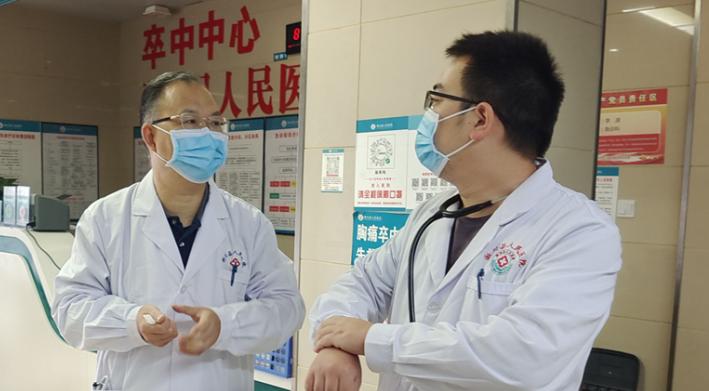 月經(jīng)不走一直流血是怎么回事？解讀異常陰道出血的背后原因，解讀異常陰道出血的背后原因，月經(jīng)不走一直流血怎么辦？