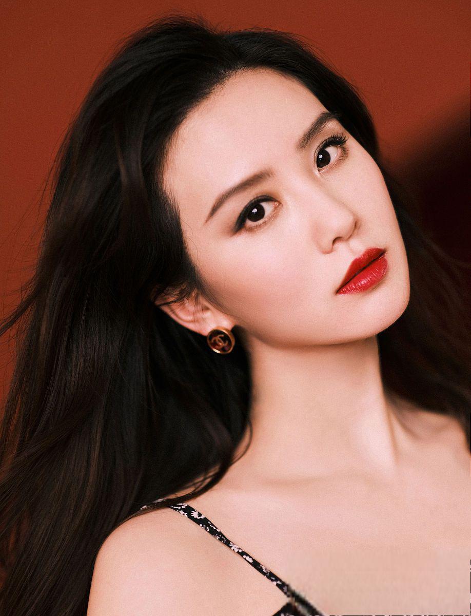 藝人網(wǎng)明星，探索明星的世界，發(fā)現(xiàn)無限魅力，探索明星世界，藝人網(wǎng)帶你領(lǐng)略無限魅力