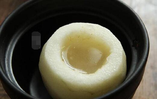 川貝燉雪梨的正確做法——健康養(yǎng)生的美味甜品，川貝燉雪梨，健康養(yǎng)生的美味甜品做法指南