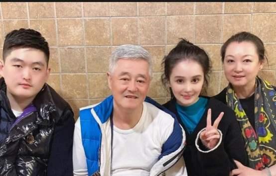 娜扎說張翰愛鄭爽，深度解讀背后的故事與情感糾葛，娜扎透露張翰對鄭爽深情，情感糾葛背后的故事深度解讀