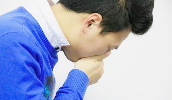 痰多粘稠吐不完喉嚨粘粘的怎么辦——解決喉嚨不適的有效方法，解決喉嚨痰多粘稠的有效方法，應(yīng)對(duì)喉嚨不適的實(shí)用指南