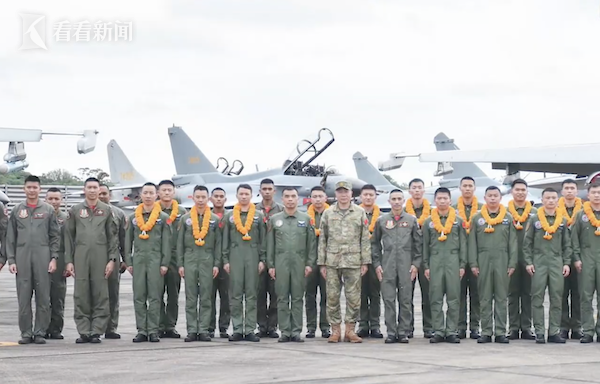 中國人民解放軍空軍，榮耀與力量，中國人民解放軍空軍，榮耀與力量的象征