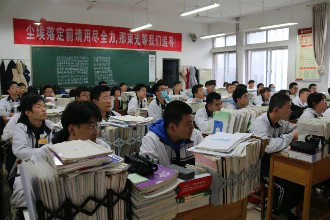 香港必中一組三中三，揭秘彩票背后的秘密與策略，揭秘彩票背后的秘密與策略，香港三中三必中組合探討