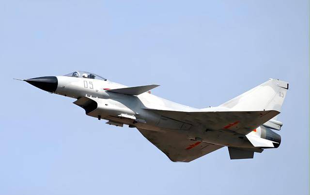 殲-10D交付中國，揭示其重要性及未來展望，殲-10D交付中國，揭示其戰(zhàn)略意義及未來展望