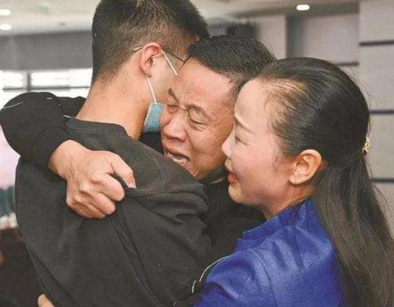 中國一旦開戰(zhàn)，深圳是否會被轟炸？解析與探討，中國開戰(zhàn)時深圳會否遭轟炸？深度解析與探討