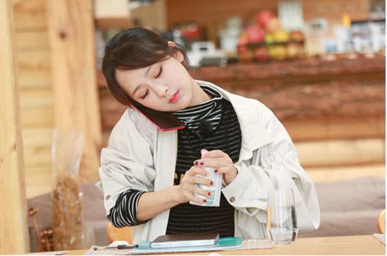 演員王珂為何不溫不火？——深度解析其演藝之路，演員王珂演藝之路解析，為何未能大紅大紫？深度探究其演藝生涯。