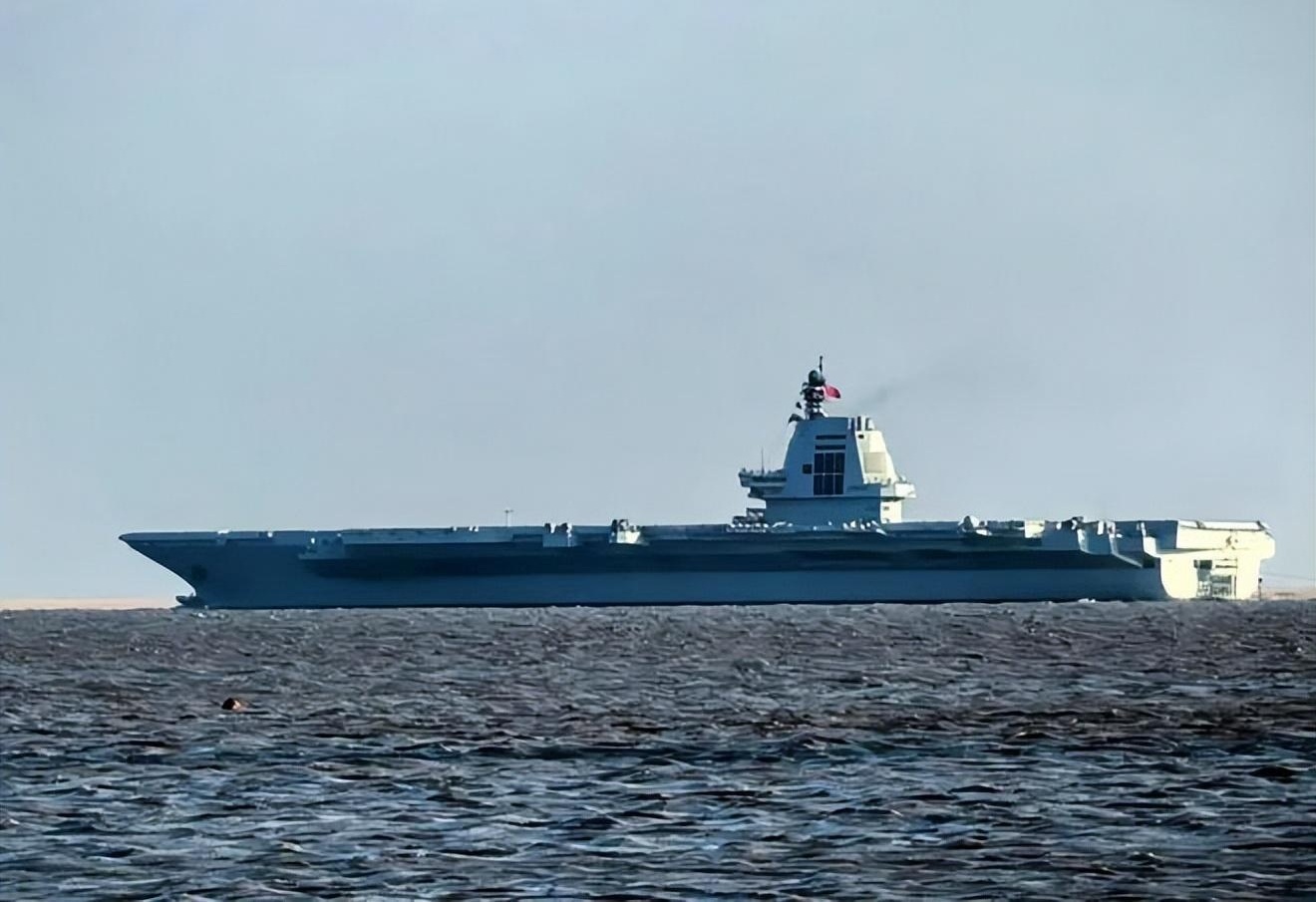 揭秘航母風(fēng)采，2022年航母003最新照片一覽，揭秘航母風(fēng)采，最新航母003照片曝光，展現(xiàn)強(qiáng)大實(shí)力