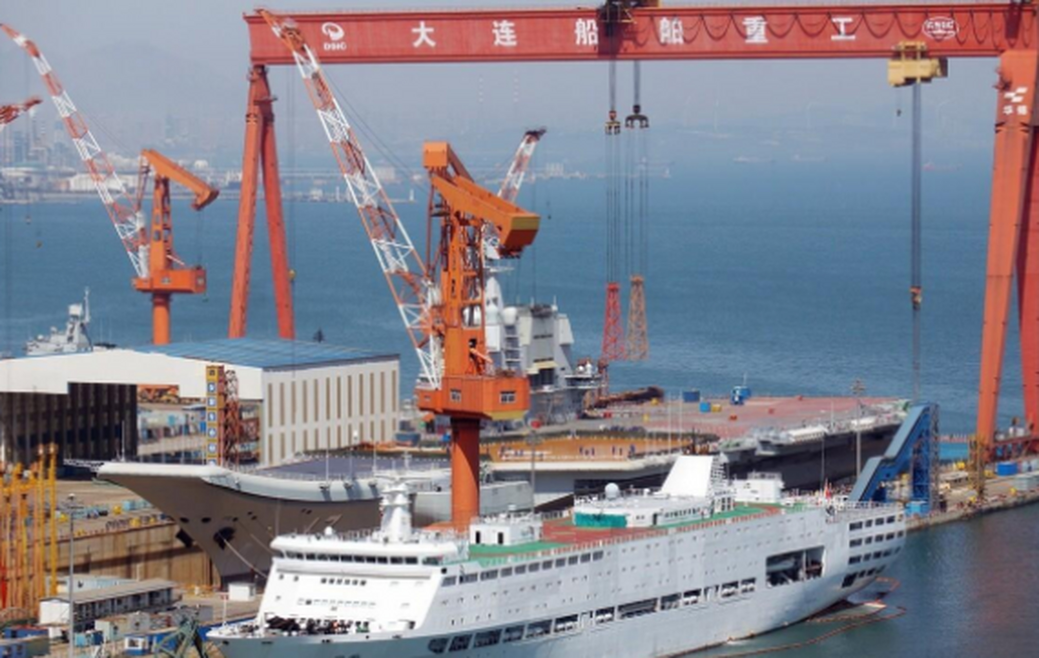 大連造船廠搬遷揭秘，新址究竟在哪里？，大連造船廠搬遷幕后揭秘，新址揭曉！