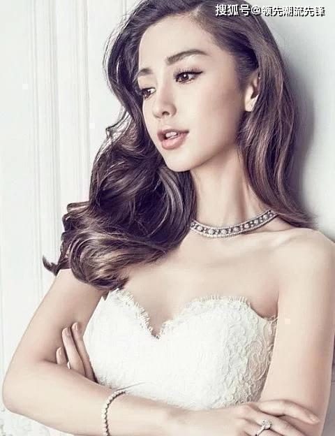 最美明星前十名，璀璨星空的耀眼明珠，最美明星榜單揭曉，璀璨星空中閃耀的十大耀眼明珠