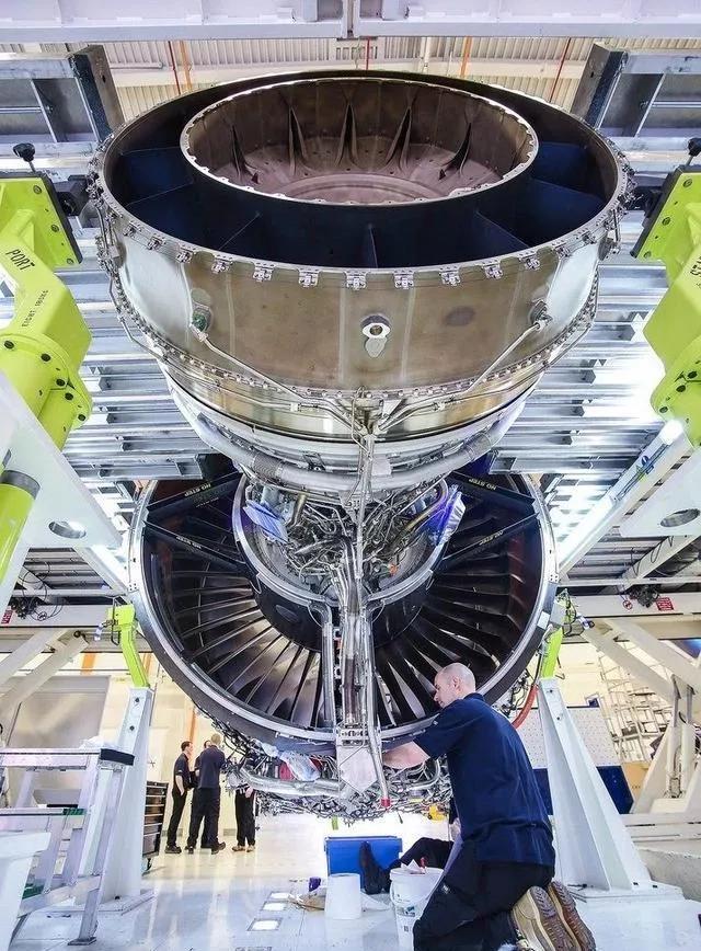 殲-35可能即將首飛，探索新一代戰(zhàn)斗機(jī)的技術(shù)前沿，殲-35即將首飛，探索新一代戰(zhàn)斗機(jī)技術(shù)前沿的里程碑