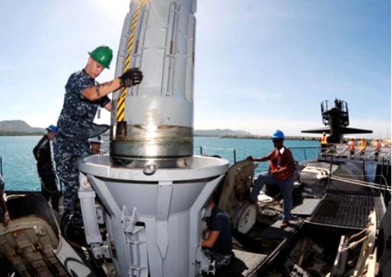 戰(zhàn)斧導(dǎo)彈價(jià)格揭秘，一枚究竟多少錢？，戰(zhàn)斧導(dǎo)彈價(jià)格揭秘，一枚究竟價(jià)值多少？