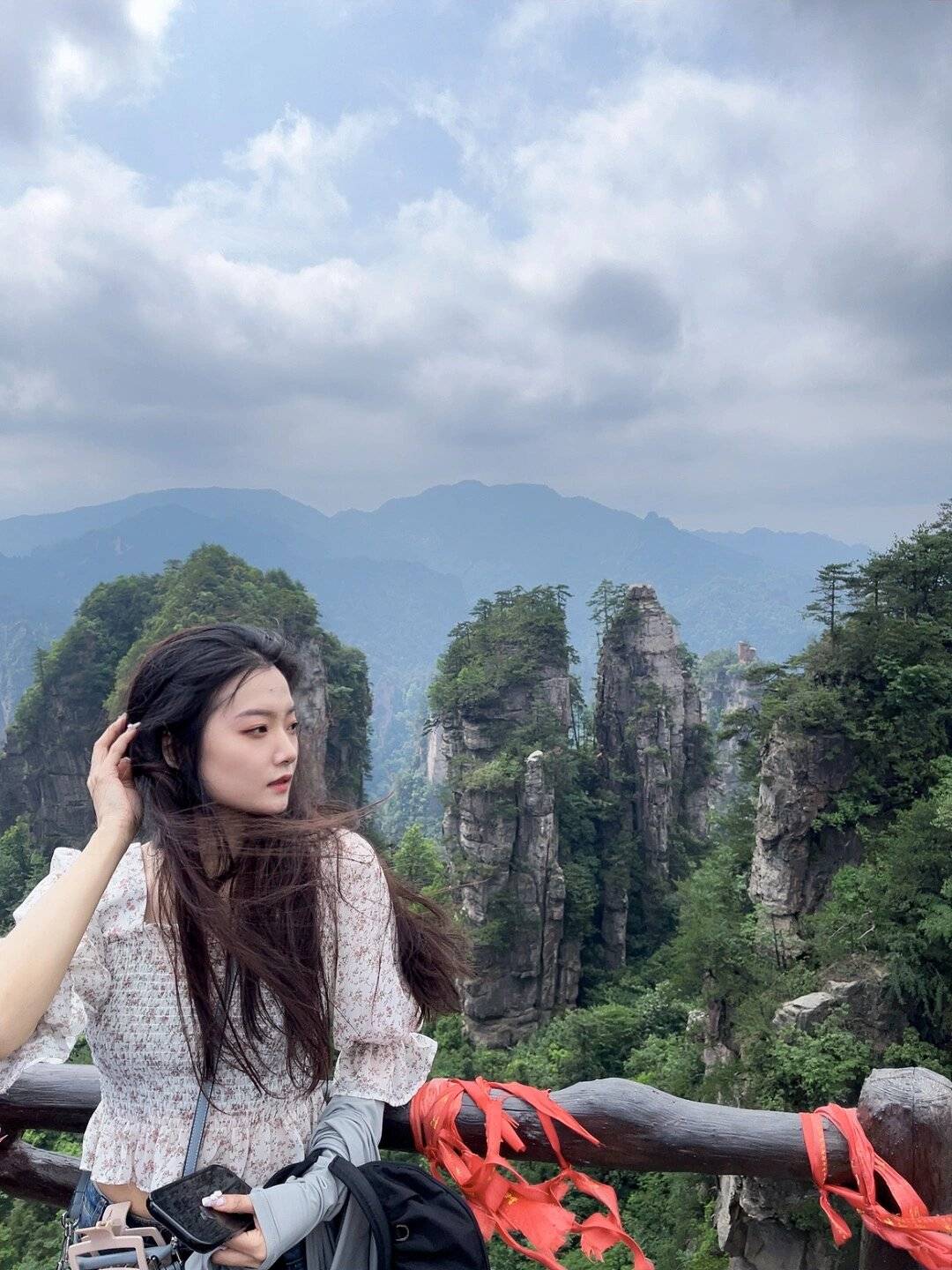 張家界十一月旅游指南，探尋秋季美景的最佳時(shí)機(jī)，張家界十一月秋日探秘，秋季美景旅游指南