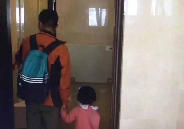 關于寶媽帶兒子進女廁所的現象，爭議與反思，寶媽帶兒子進女廁所現象，爭議與深思